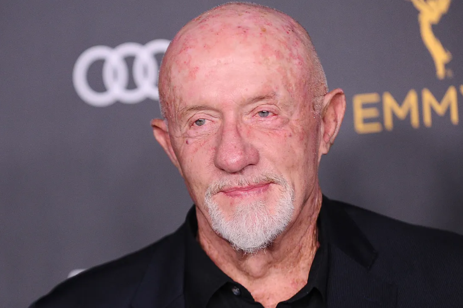 jonathan banks net worth